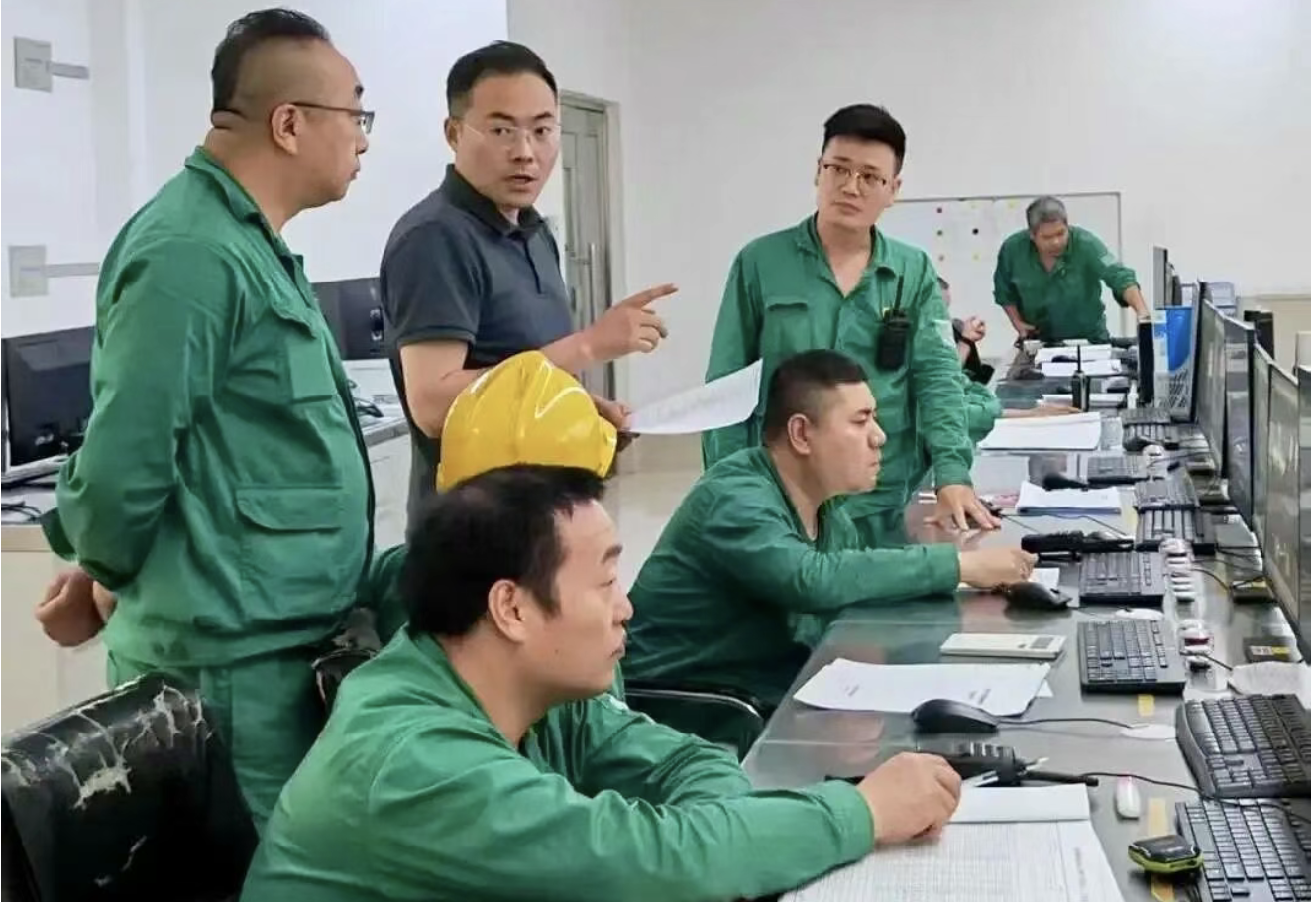 专访全应浦潭团队｜从 “日操作三千次” 到 “全天智能调控”：浦潭热电智能化炼成记